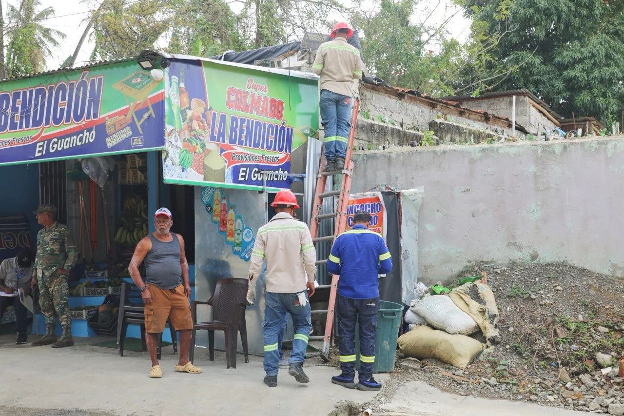Pgase y Edeeste notificó varios establecimientos comerciales en Santo Domingo Norte y La Romana tras detectar conexiones irregulares