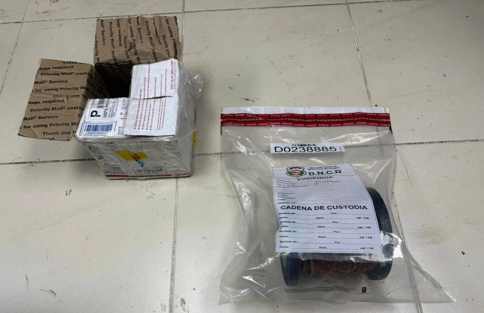 Incautan rollo de alambre impregnado de líquido presumiblemente cocaína