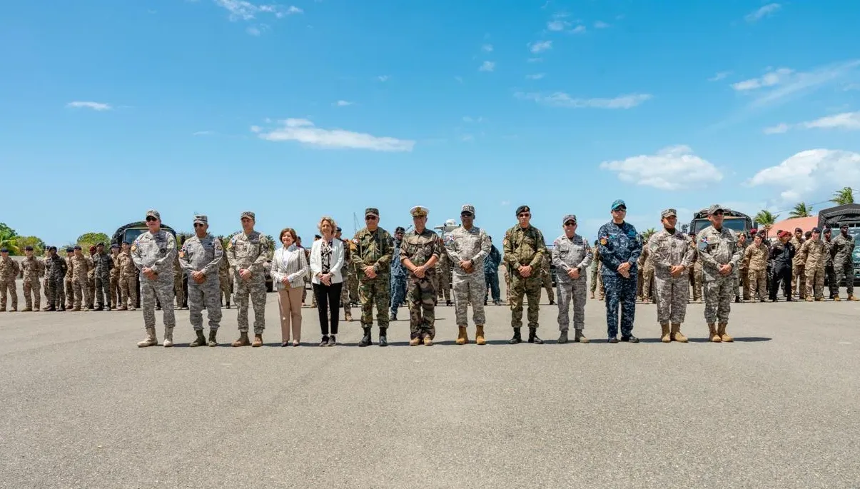 Clausuran Ejercicios Conjuntos y Combinados “DUNAS 2026”, fortaleciendo la cooperación militar entre República Dominicana y Francia