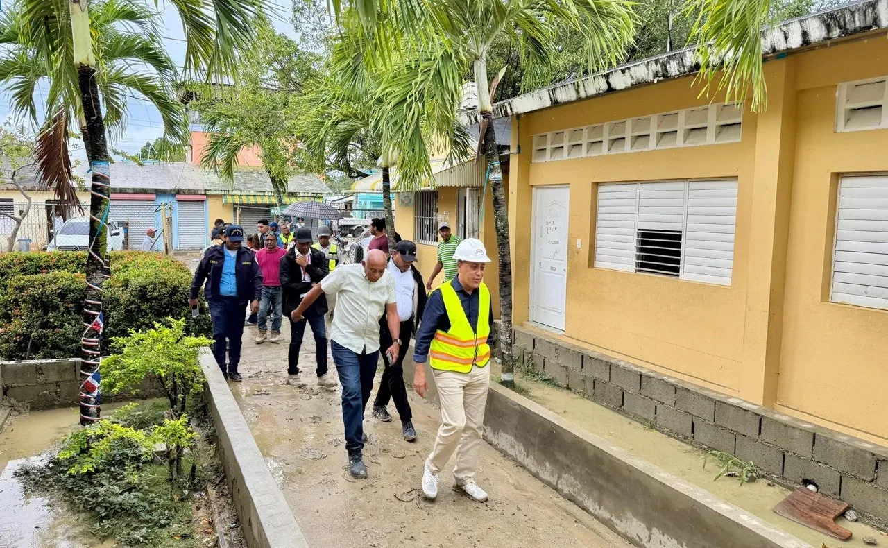 Infraestructura Escolar dispone rehabilitación inmediata de siete escuelas impactadas por inundaciones en Puerto Plata