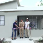 Ministro de Defensa dispone entrega de dos viviendas a retirados militares en San Isidro y Bayaguana