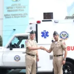 Ministro de Defensa entrega ambulancia a la Junta de Retiro y Fondo de Pensiones de las Fuerzas Armadas