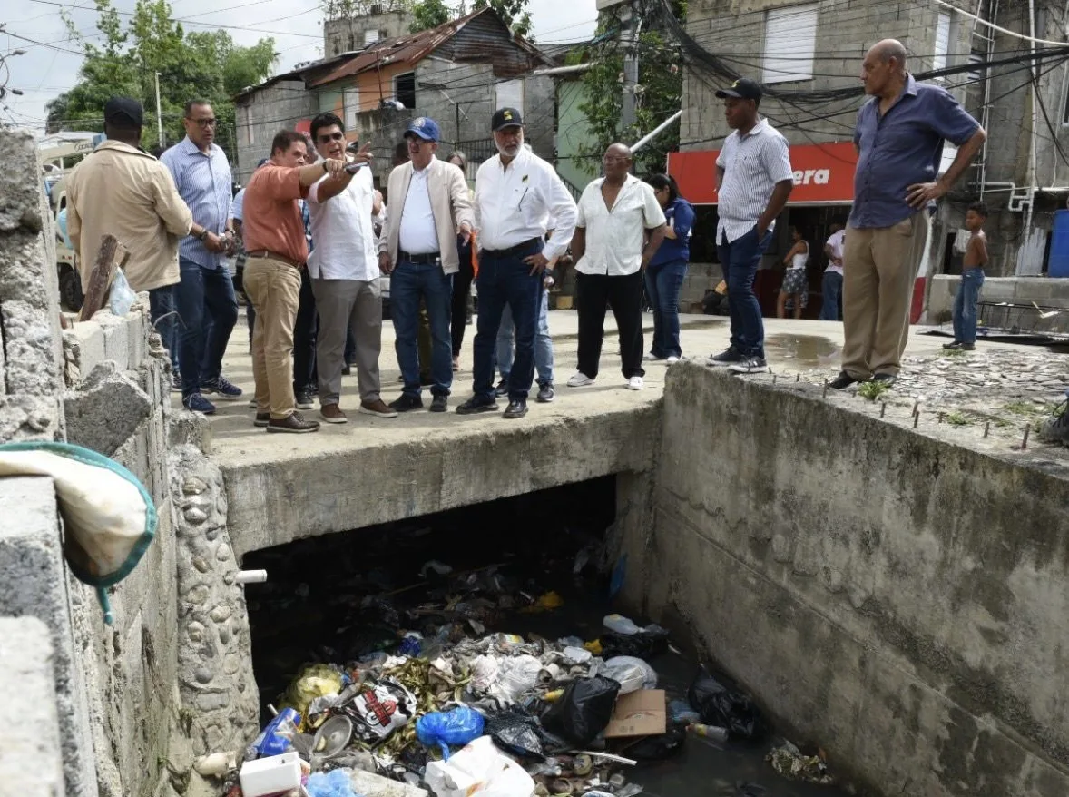 Fellito Suberví asegura CAASD pondrá fin a inundación cañada Juan Valdez en Los Ríos; pide a ciudadanos no afectar resultados con basura