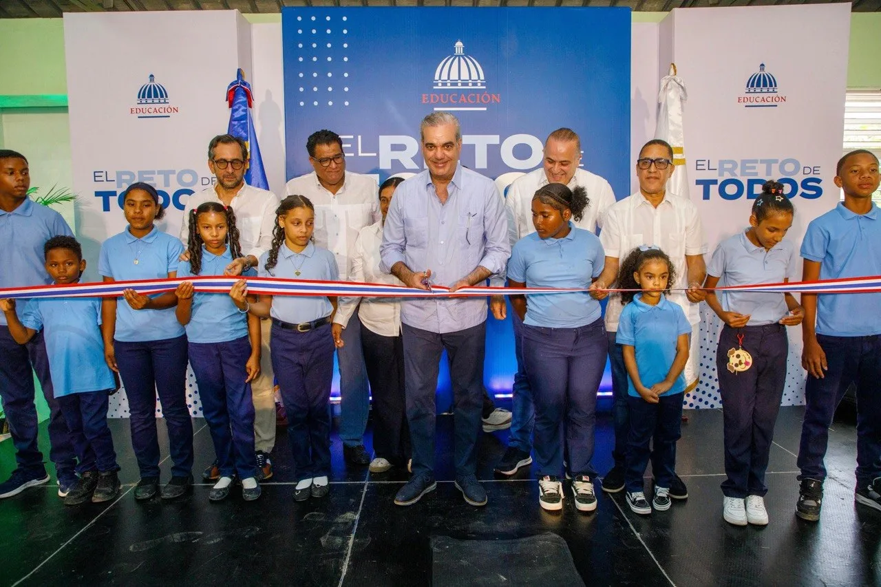 Nuevo liceo en Copeyito, Río San Juan es inaugurado por el presidente Luis Abinader tras 14 años de espera