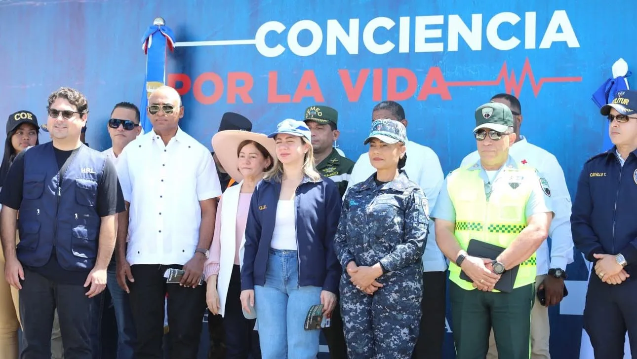 Senador Julito Fulcar hace llamado a la prudencia durante lanzamiento del operativo “Conciencia por la Vida 2026” en Baní