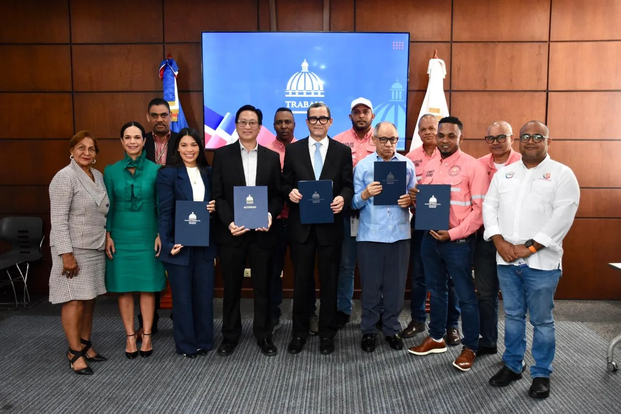 Trabajadores mineros firman pacto con mediación del Ministerio de Trabajo