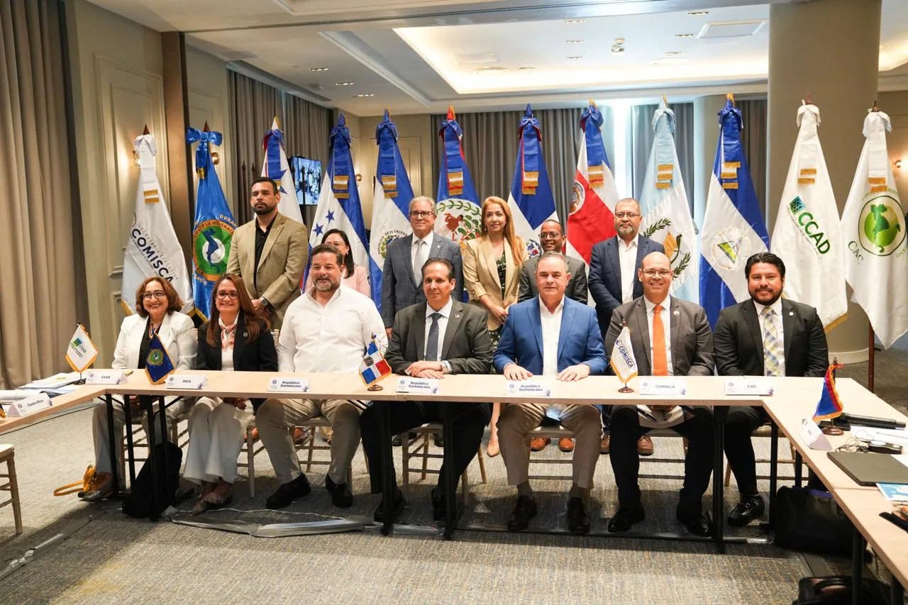 COMISCA, CAC y CCAD aprueban conjuntamente Estrategia Una Sola Salud del SICA 2026-2030