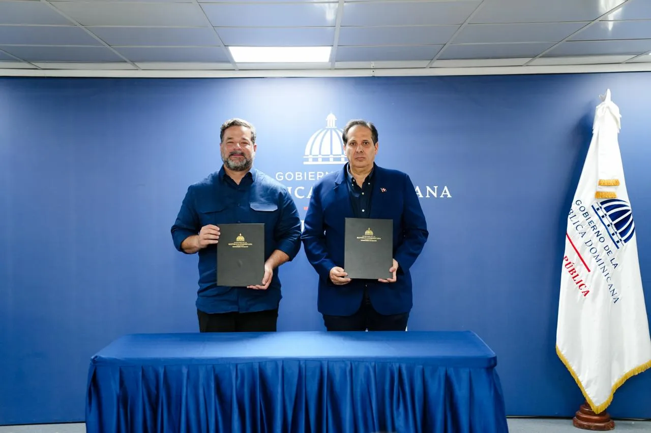 Salud y Medio Ambiente firman convenio para agilizar permisos ambientales en proyectos del Sistema Nacional de Salud