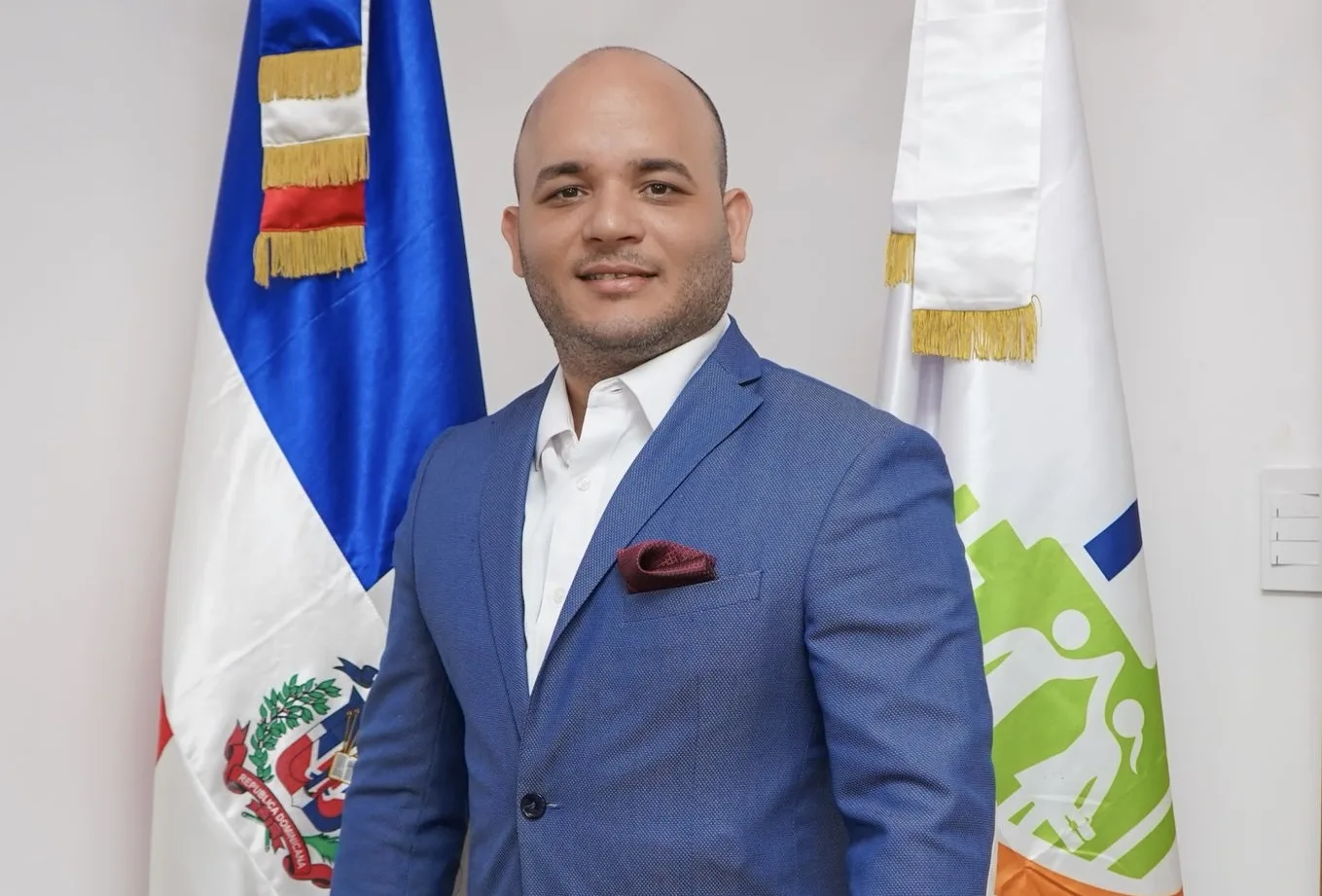 Periodista Pablo Gómez destaca avances de la comunicación dominicana