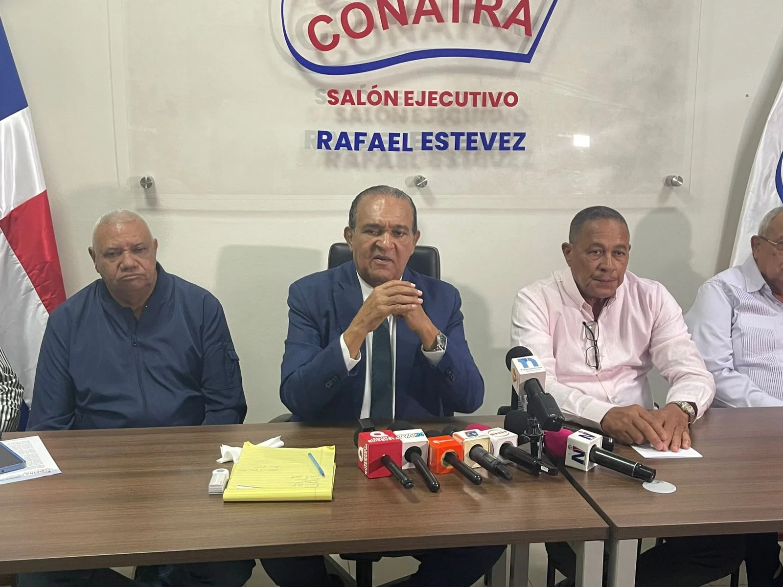 Conatra detiene alza del pasaje y propone congelar gasoil y GLP