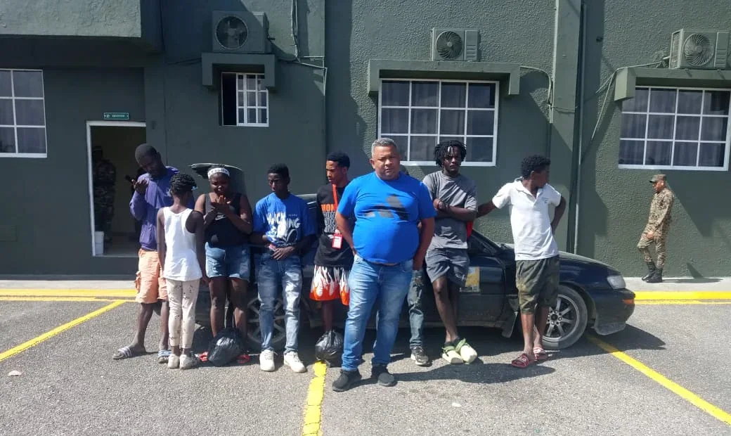Envían ante el Ministerio Público a hombre detenido en un vehículo con haitianos indocumentados en Santiago