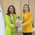 Conmemoran natalicio de Abigail Mejía con conferencia sobre la “construcción de la voz femenina”