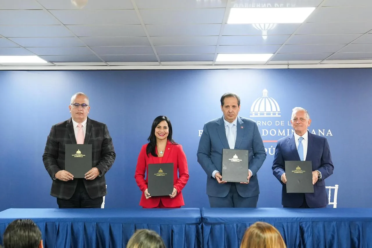 Ministerio de Salud y Sanar una Nación firman acuerdo para fortalecer la atención materno-infantil