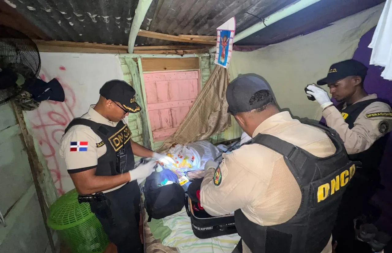 En tres allanamientos fueron arrestados los reconocidos distribuidores de drogas apodados “Tolete”, “El chavo” y “El Gordo”