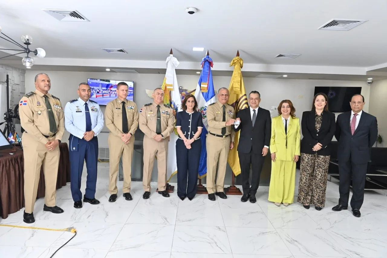 JCE y Ministerio de Defensa comienzan proceso de captura de datos y entrega de cédulas militares