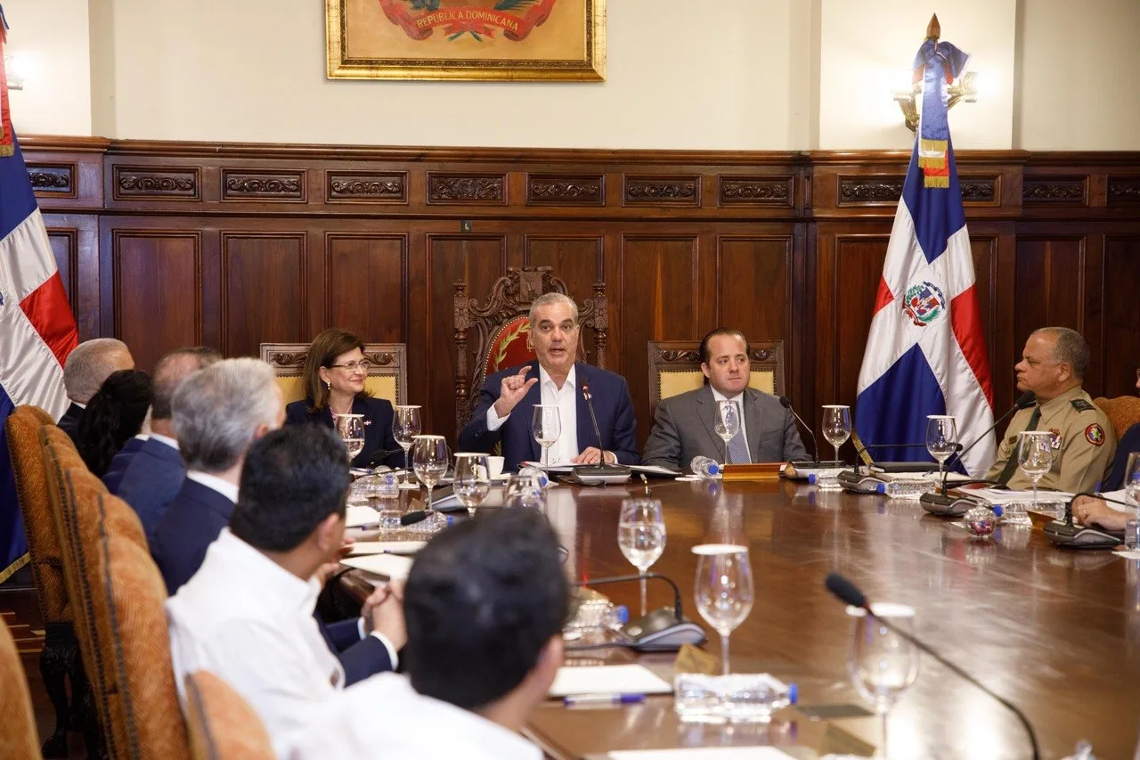 Gobierno anuncia nuevas medidas para enfrentar el impacto de la crisis en Medio Oriente sobre la economía dominicana