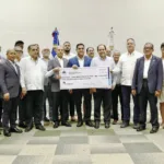Ministro Kelvin Cruz completa entrega de RD$893 millones al COD para preparación de atletas rumbo a Santo Domingo 2026