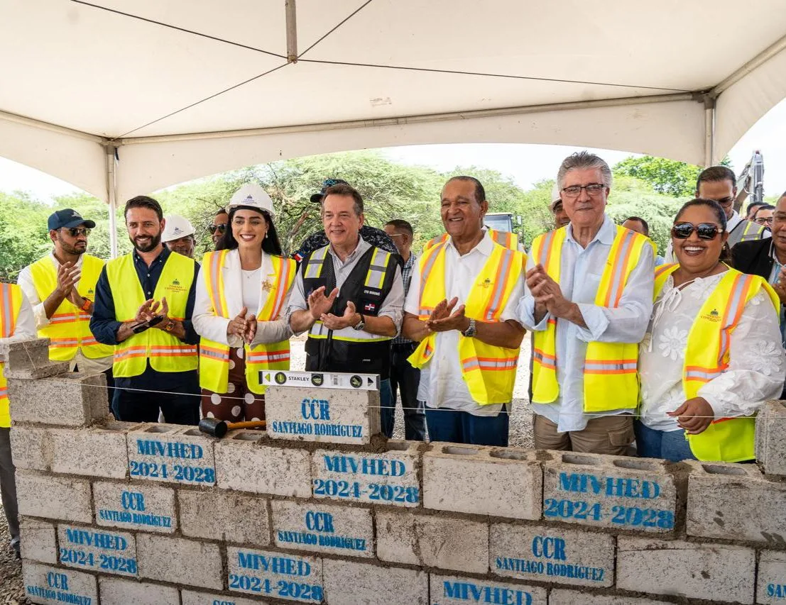 Ministro Ito Bisonó deja iniciados trabajos de construcción del nuevo Centro de Corrección y Rehabilitación Santiago Rodríguez