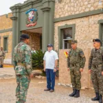 Ministros de Defensa y de la Presidencia supervisan la carretera Internacional para reforzar seguridad fronteriza