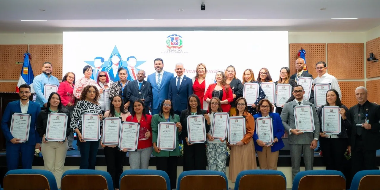 Senado de la República honra la excelencia de su capital humano en histórica premiación