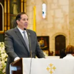 Ministro de Salud Víctor Atallah anuncia nombramiento de 1,115 enfermeras