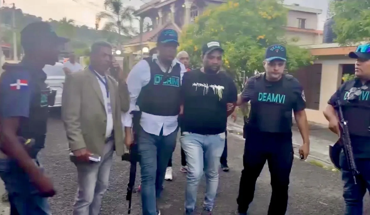 Policía captura en Cotuí a “Keka”, acusado de agredir y amenazar a una mujer