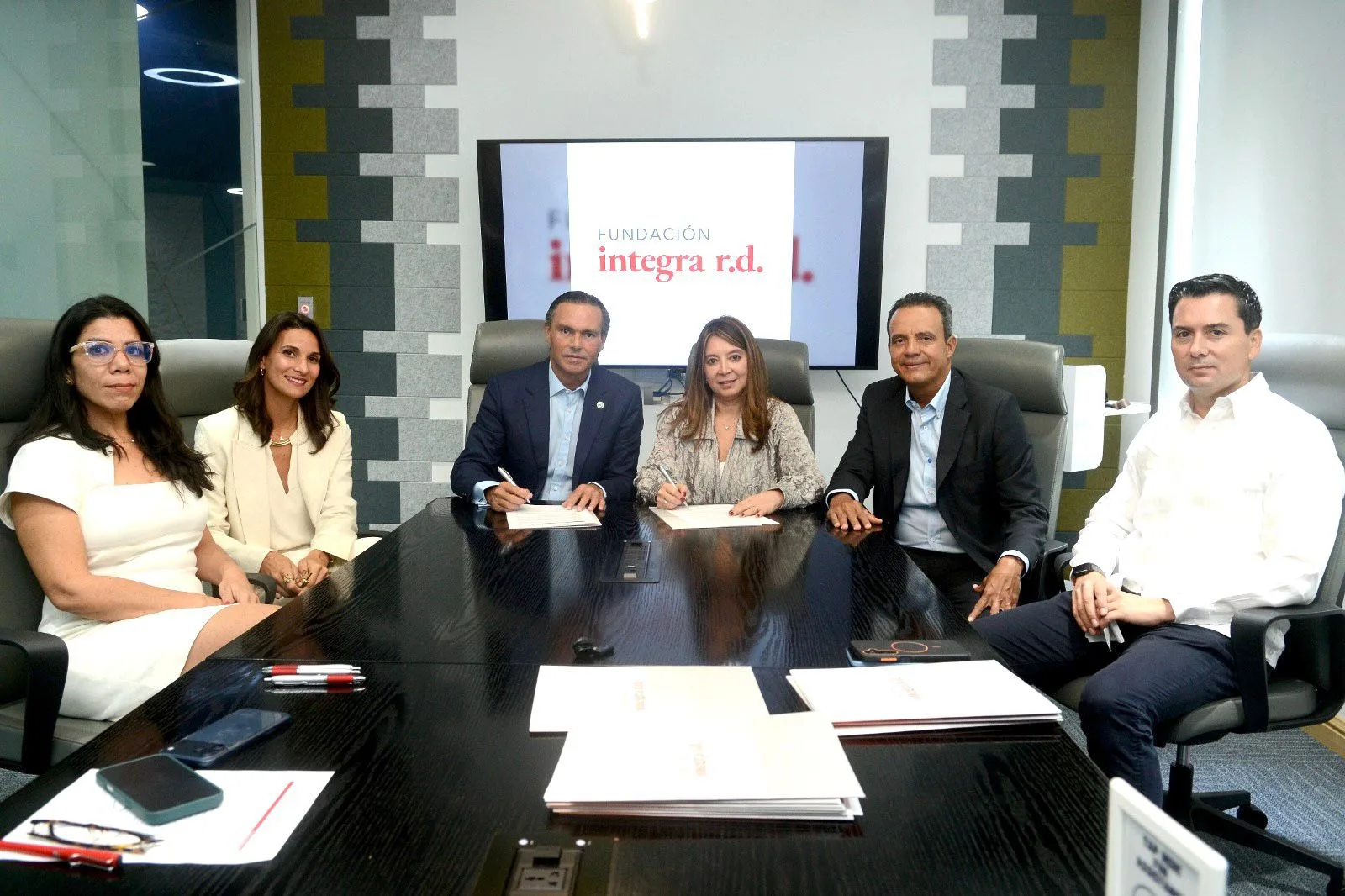 Integra RD y Terpel firman acuerdo para fortalecer la inclusión laboral