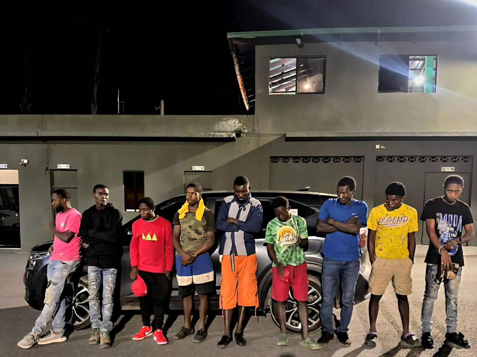 Ejército intercepta dos vehículos con indocumentados en operativos realizados en Constanza
