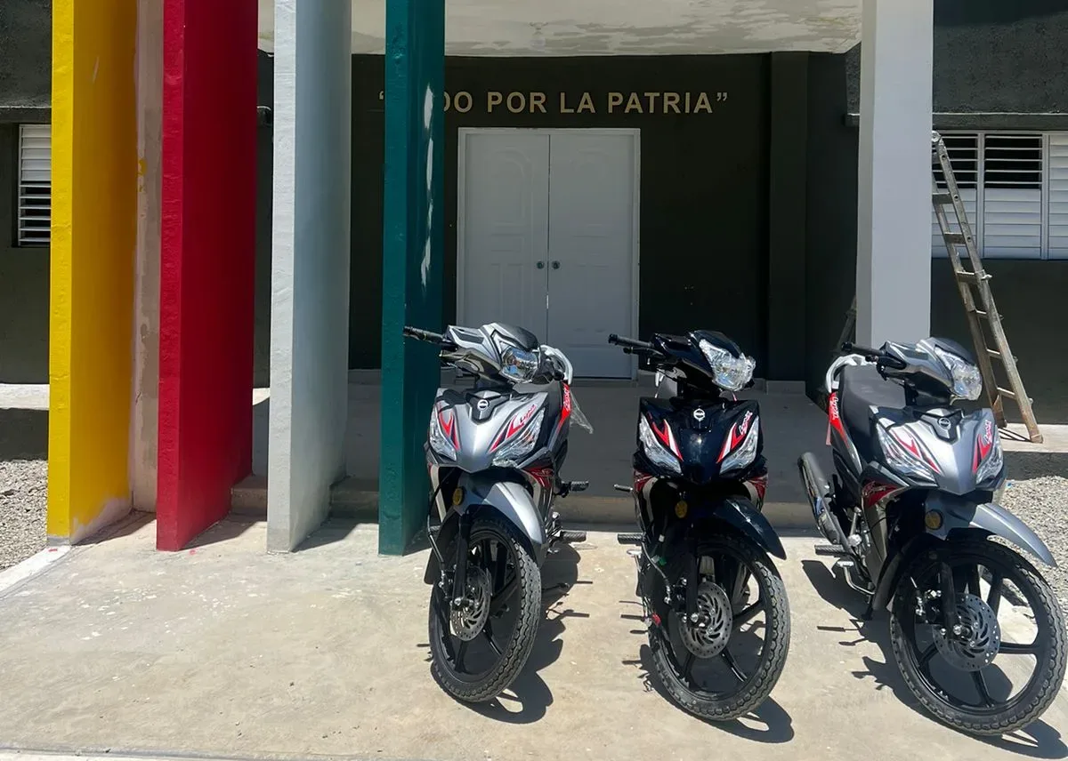 Ejército frustra cruce ilegal de tres motocicletas en Elías Piña