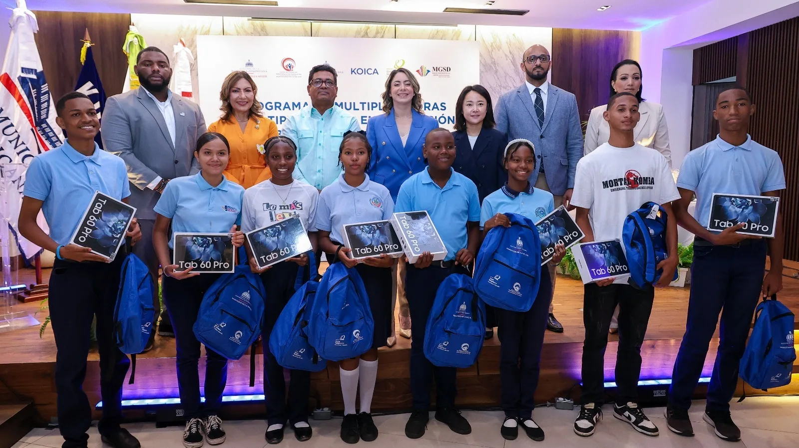 Ministerio de la Mujer impulsa liderazgo juvenil en el Gran Santo Domingo