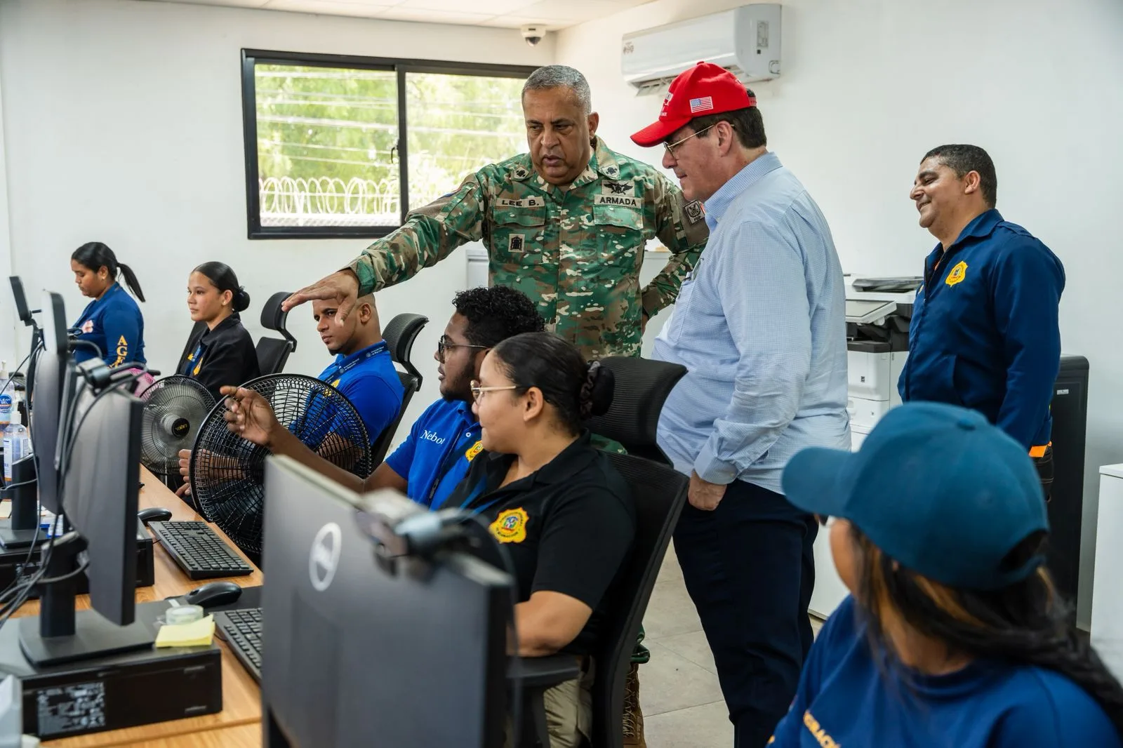 Lee Ballester supervisa controles migratorios en la frontera domínico-haitiana