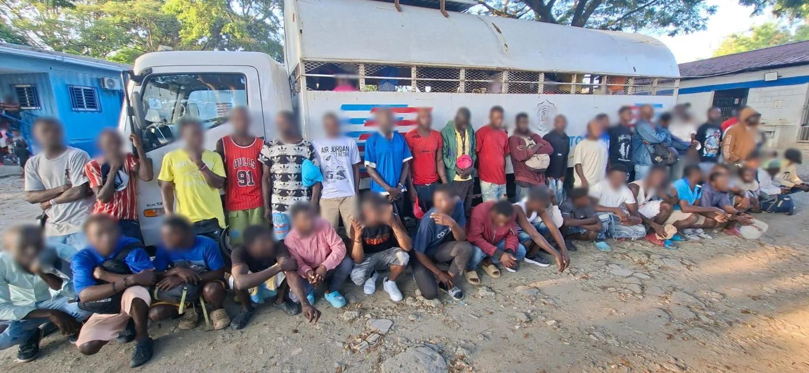 Migración deportó 1127 extranjeros indocumentados por cuatro puntos fronterizos formales con Haití