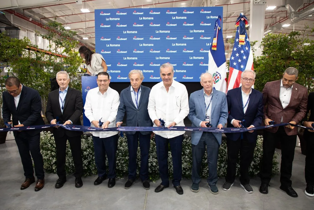 Presidente Abinader participa en la inauguración de la nueva sucursal de PriceSmart en La Romana, que impulsa el crecimiento económico, la inversión extranjera y la generación de empleos en la región Este