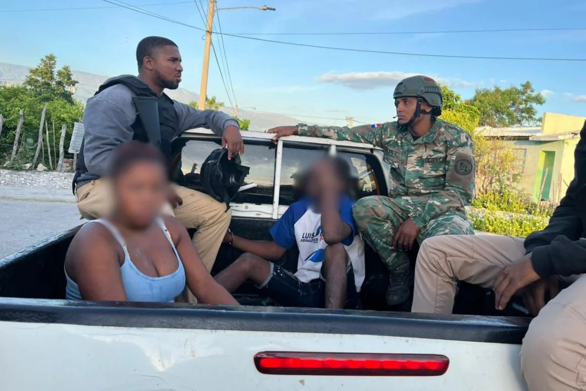 En Elías Piña, agentes migratorios detuvieron este lunes a 183 indocumentados de 1,268 en jornada a nivel nacional
