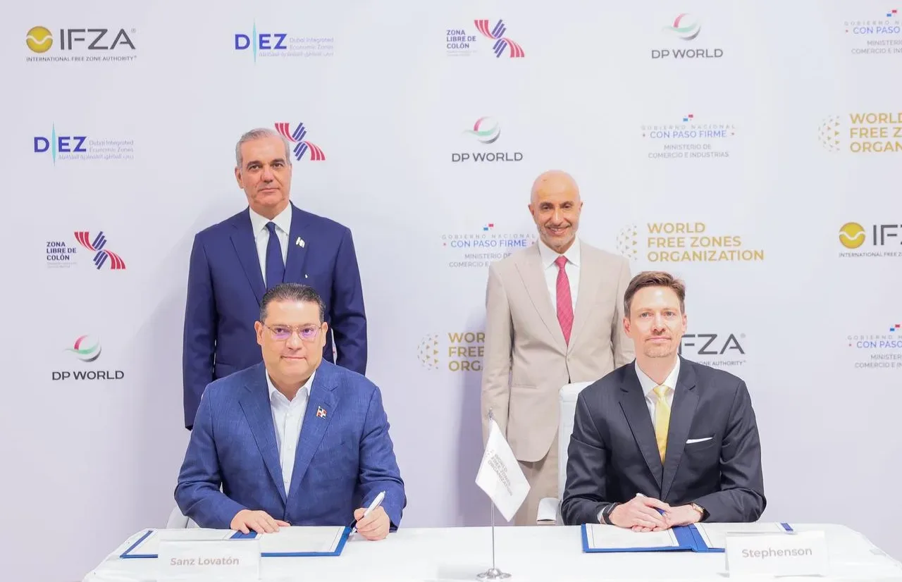 Gobierno dominicano y Organización Mundial de Zonas Francas firman memorando para fortalecer cooperación y promover inversiones para el desarrollo de zonas francas, exportaciones y comercio internacional