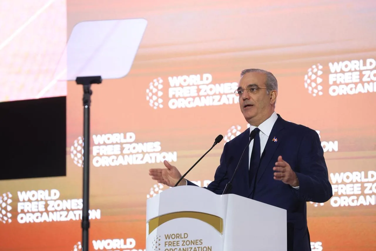 Presidente Abinader presenta a República Dominicana como una de las mejores decisiones de inversión del hemisferio en Congreso Mundial de Zonas Francas