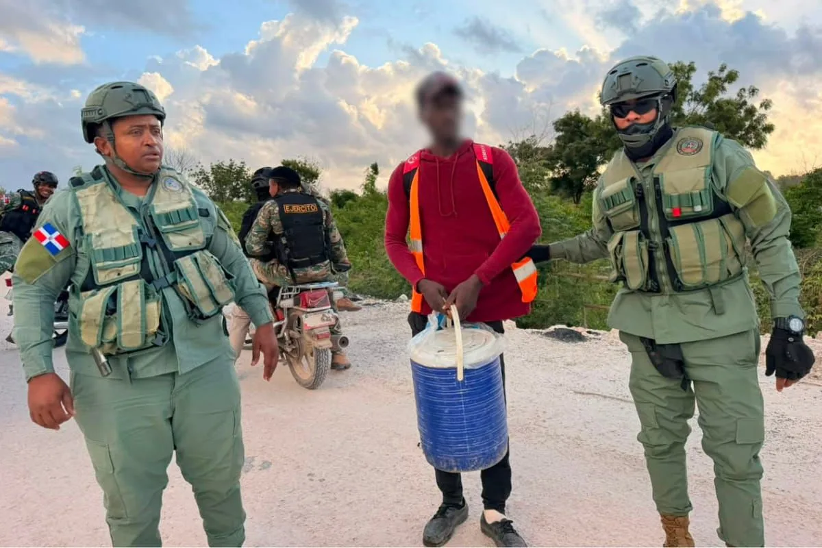 Dirección General de Migración detiene 1,036 indocumentados y deporta 1,130 este jueves