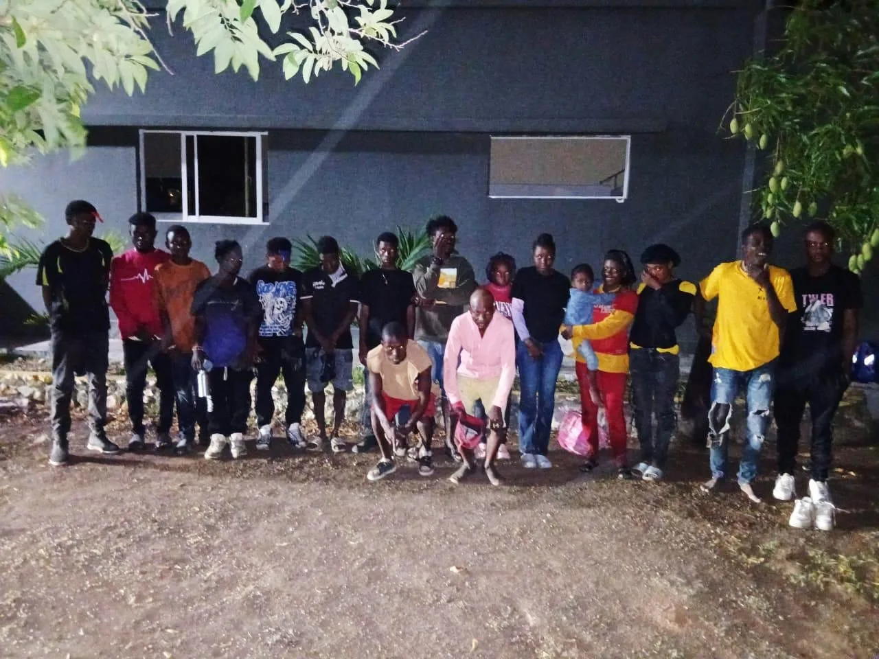 Ejército detiene 36 nacionales haitianos indocumentados en operativos realizados en zonas rurales de Dajabón