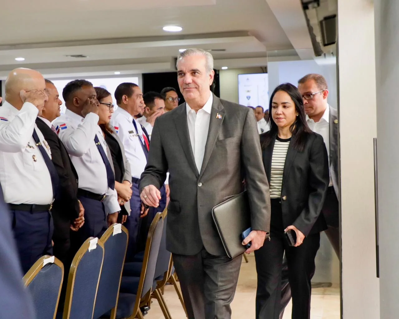 Presidente Abinader encabeza reunión de seguimiento al Plan de Seguridad Ciudadana