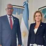 Presidente de la Hermandad de Veteranos realiza visita oficial a la Embajadora de la República Argentina en República Dominicana