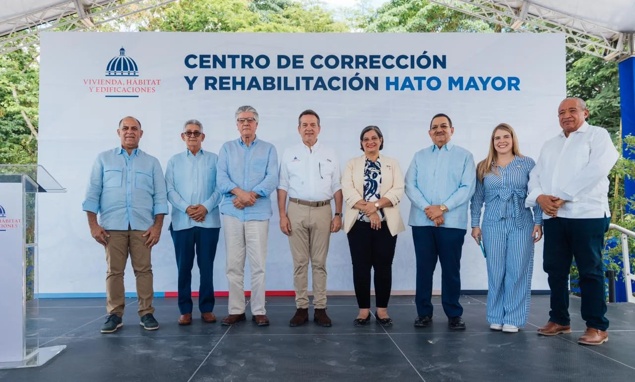 Ministro Ito Bisonó dejó iniciados los trabajos de construcción del Centro de Corrección y Rehabilitación Hato Mayor