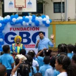 Fundación GBC celebra cumpleaños a 37 niños de la Escuela Madame Germaine en El Millón y reconoce a estudiantes destacados