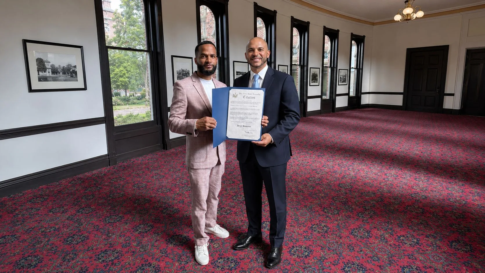 El cantautor Ariel Ramírez recibe reconocimiento del Congreso de Nueva York y celebra lanzamiento de su nuevo álbum