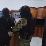 Otro golpe al narcotráfico: capturan dos hombres vinculados al decomiso de 1.7 toneladas de cocaína