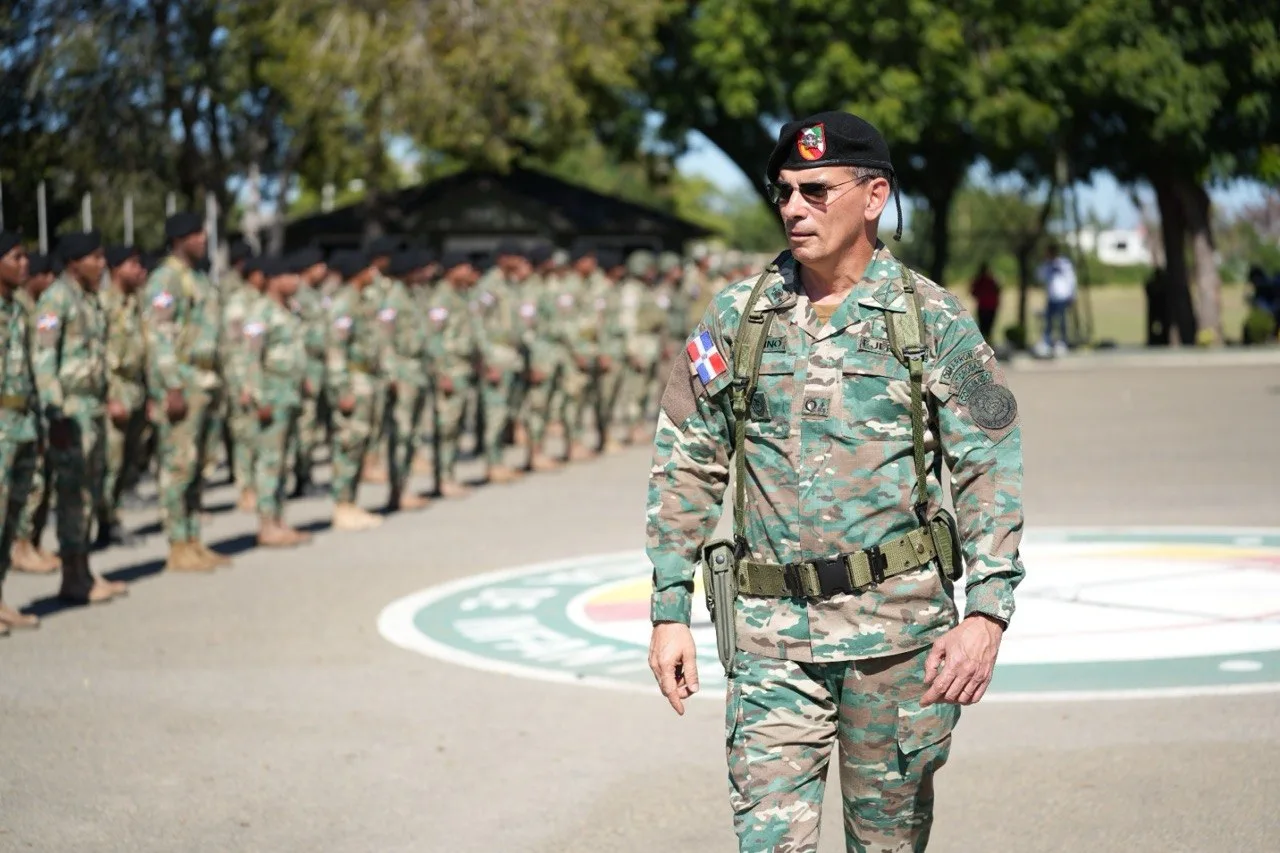 Comandante General del Ejército Camino Pérez impulsa una gestión cercana, humana y de grandes logros
