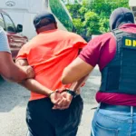 Atrapan a “El Francés”, buscado por decomiso de 10 paquetes de cocaína en Boca Chica