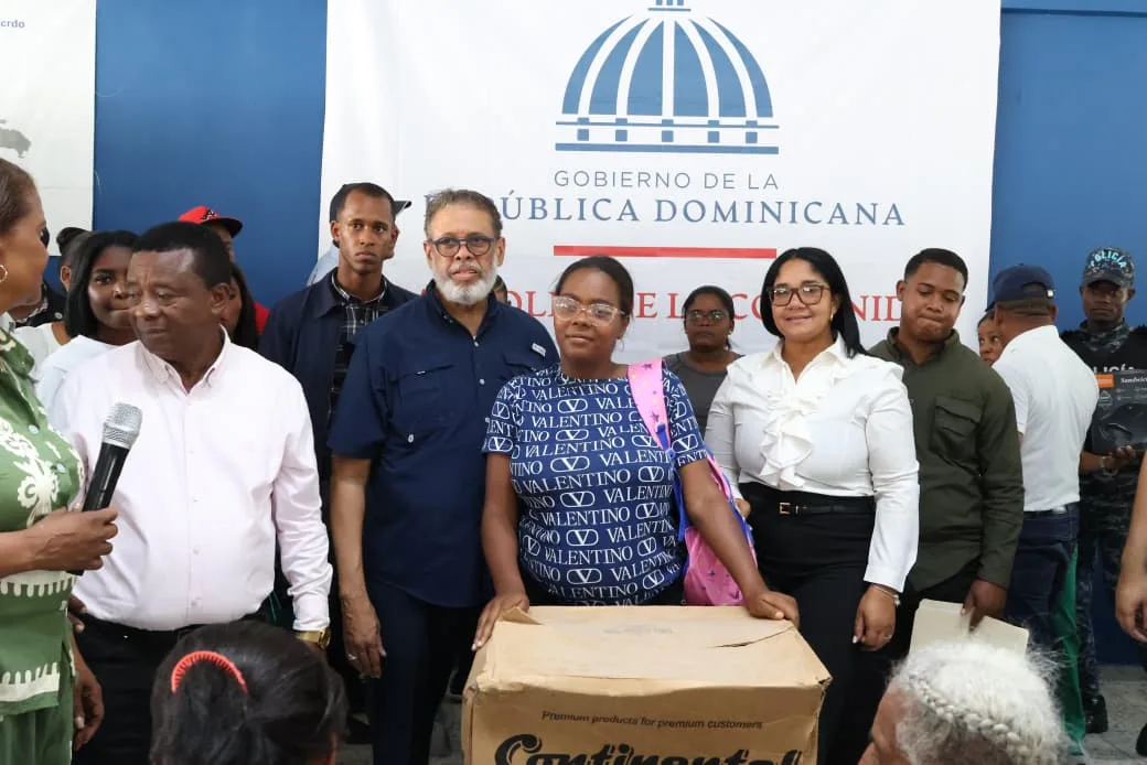 Residentes en Elias Piña reciben jornada asistencial encabezada por Desarrollo de la Comunidad