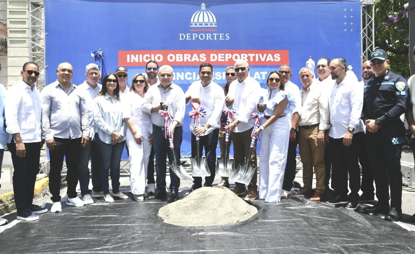 Ministros Kelvin Cruz y Andrés Bautista anuncian obras deportivas en Espaillat con una inversión de RD$415 millones
