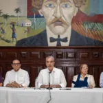 Presidente Abinader se reúne con líderes comunitarios y evalúa avances de obras clave en Santiago