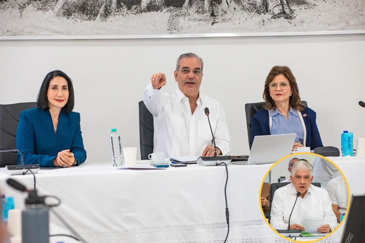 Ministro de Obras Públicas, Eduardo Estrella, anuncia en Consejo de Ministros, encabezado por el presidente Luis Abinader, la entrega de la Circunvalación de Navarrete en septiembre y destaca avances de la infraestructura vial impulsada por el Gobierno